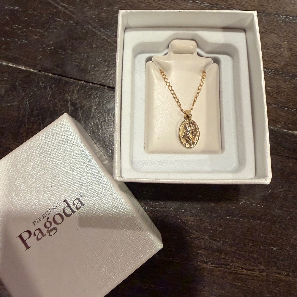 1/20 14k Gold Filled St. Christopher Pendant new in box gift